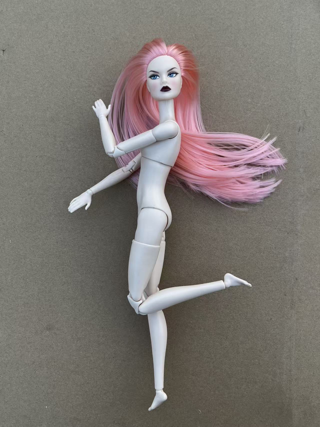 Superwhite Poppy Collectible T - Yoga Fitness Model recension och pris